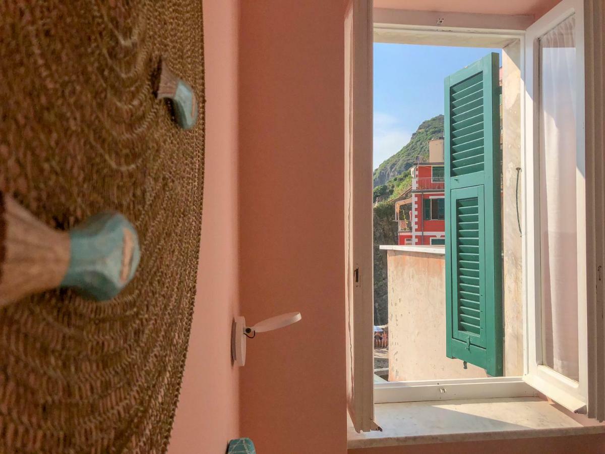 Ai Pesci Room Rental Riomaggiore Exterior photo