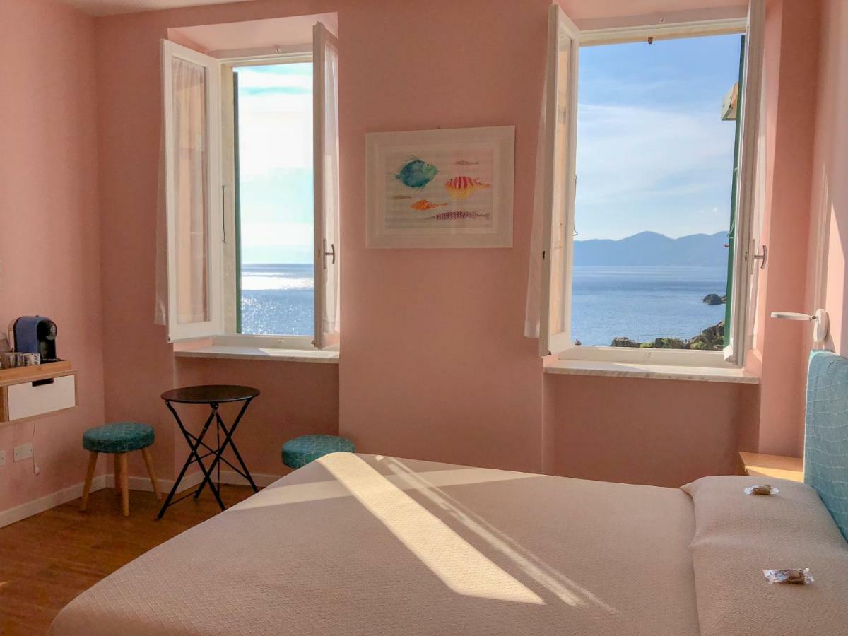 Ai Pesci Room Rental Riomaggiore Exterior photo